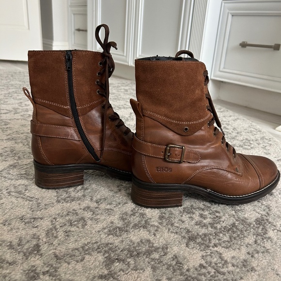 Taos footwear zip up booties - Picture 1 of 3